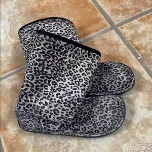 Leopard print warm boots